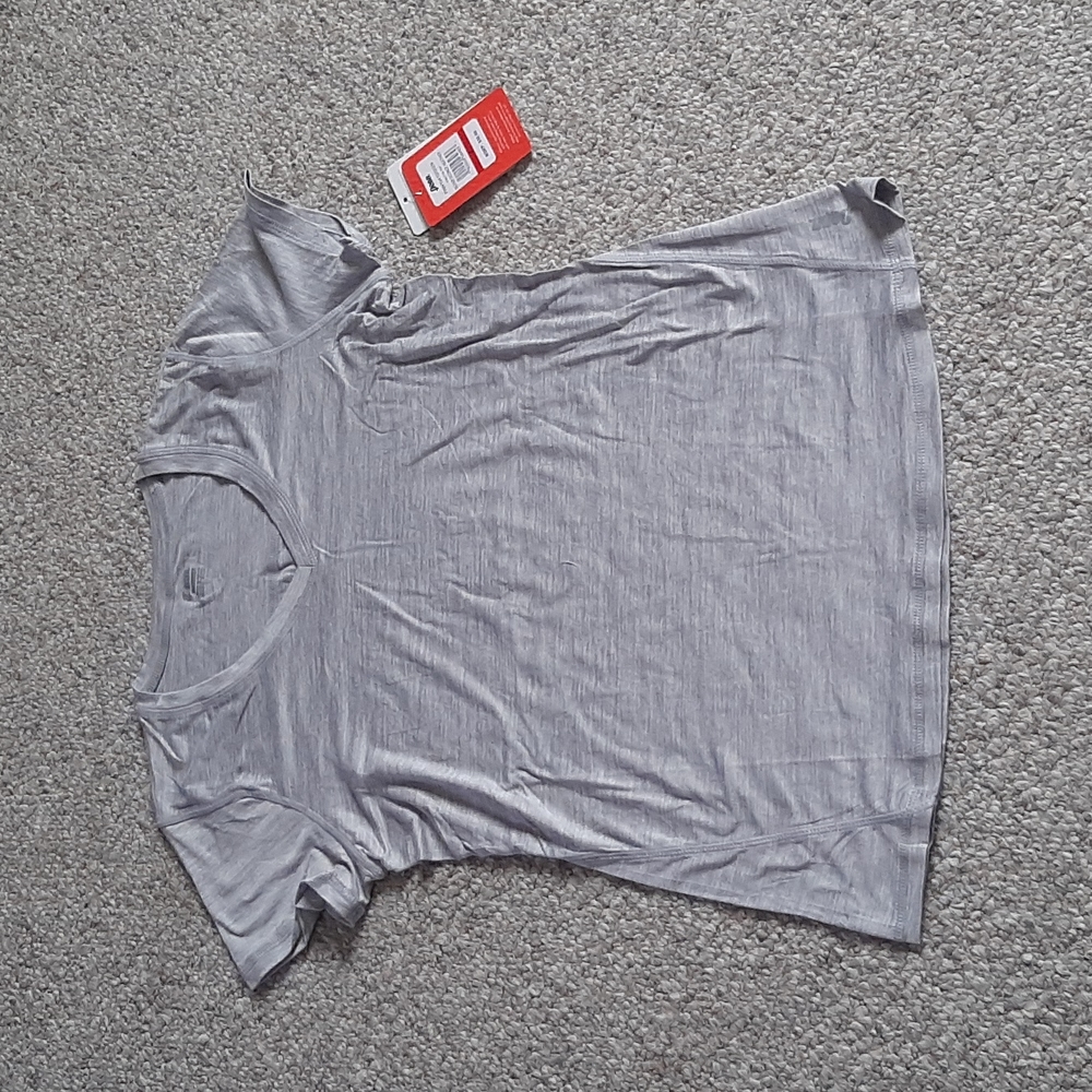 New Active Short Sleeves Top. - Picture 4 of 9